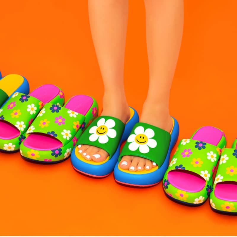 WIGGLE WIGGLE / CUSHION SLIPPERS