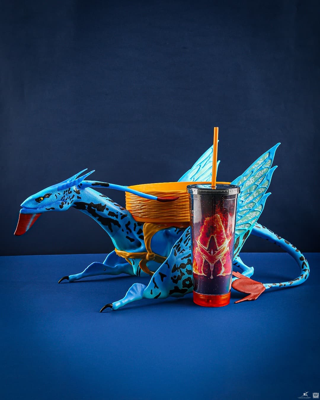 Avatar: Fire and Ash Giant Mountain Banshee Popcorn Bucket + LED Cold Cup / Ready to ship
